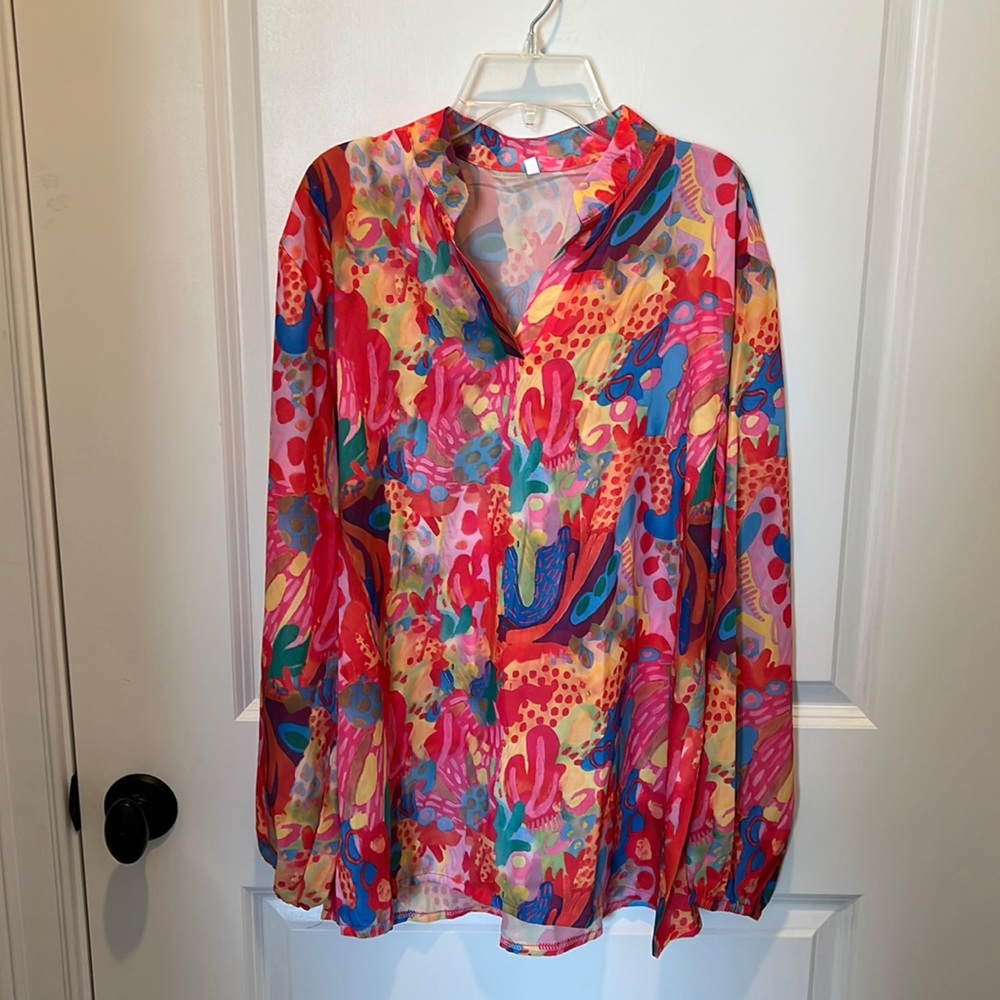 Multi-colored blouse. Size M.